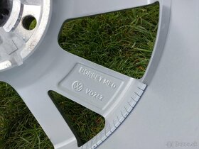 č.3. R17 original VW 5x112 - 5