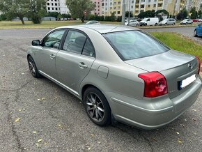 Toyota avensis t25 2.0d4d - 5