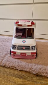 Barbie karavan + barbie sanitka - 5