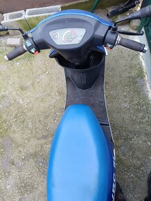 Zimna cena-skuter Xinling VRC 5i,
50ccm 4takt , s SPZ - 5