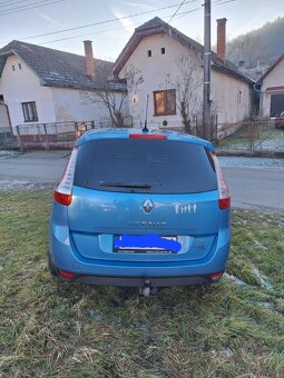 Renault Grand Scenic III 1,5 dci, r.v. 2012, 7 miestne - 5