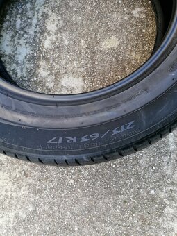 Michelin 215/65/R17 - 5