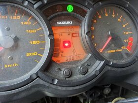 Suzuki DL650 V Strom - 5