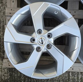 ORIGINÁL NISSAN HLINÍKOVÉ DISKY 5x114,3 R17 - 5