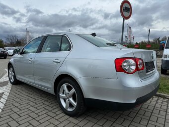 VOLKSWAGEN JETTA benzin - 5