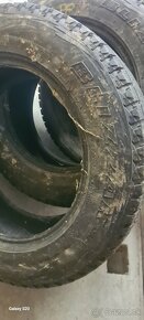 225/65  r17 blizzak DM-v1 - 5