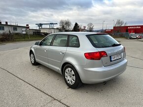 Audi A3 8P 2005 1.6 benzín - 5