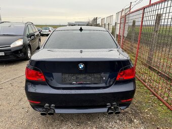 BMW 520i - 5