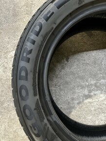 245/50R18 104V - 5