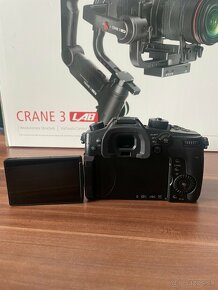 Panasonic LUMIX GH5 + Lumix G Vario 12-60 + zhiyun crane 3 - 5