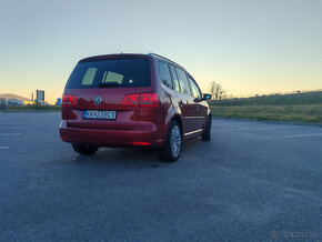 Volkswagen Touran - 5