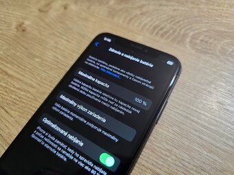 Iphone x 256gb s novou bateriou a displejom ale prestalo po - 5