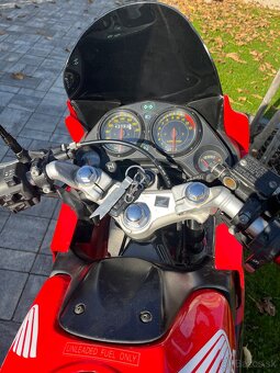 Predám Hondu CBR 125ccm ročník 2004 - 5