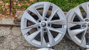 5x112 R17 --- ŠKODA Octavia 4 ... - 5