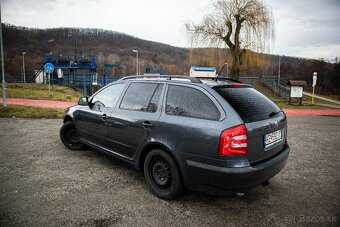 Škoda Octavia Combi 1.6 Tour II - 5