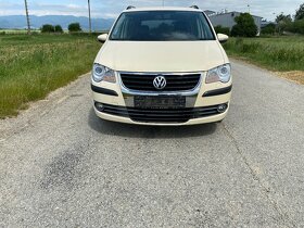 Rozpredám Vw touran 2010 facelift 1.9tdi 77kW BLS 7st dsg - 5