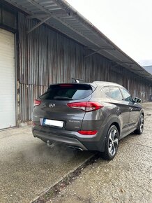 Hyundai Tucson 2.0 CRDi, 4x4, plná výbava - 5