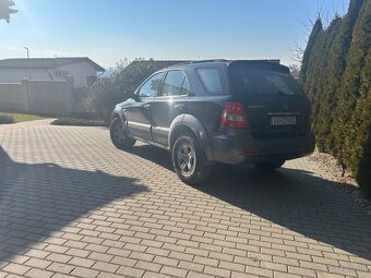 KIA Sorento - 5