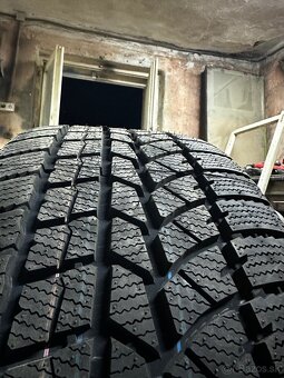 245/40 R20 Zimné pneumatiky - 5