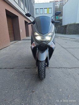 Yamaha nmax 125 - 5