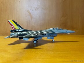 F-16AM Fighting Falcon - model letadla 1:72 - 5