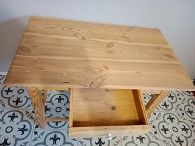 Starý smrkový stůl po renovaci - 5