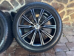 Volvo XC60 235/55 R19 - 5