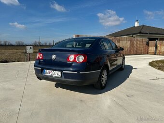 Volkswagen Passat 2.0 FSI - 5