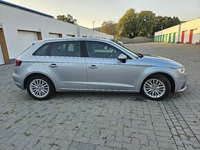 Audi A3 2.0 TDI M6 Attraction Koža Navi Xenón ťažné R16 - 5