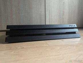 Playstation 4 Pro 1TB + ovládač + Bloodborne - 5