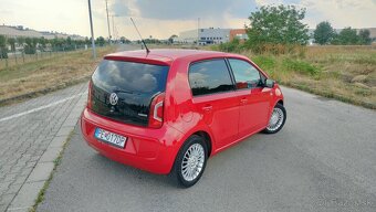 Volkswagen Up 1.0 BMT 75k high up - 5