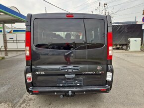 Predám Opel Vivaro 2.0 CDTI 84 KW r.v.12/2014..8-miest,Tažné - 5