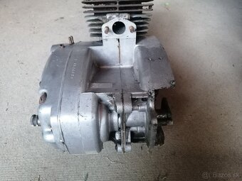 Motor na CZ 175/ 477 - 5