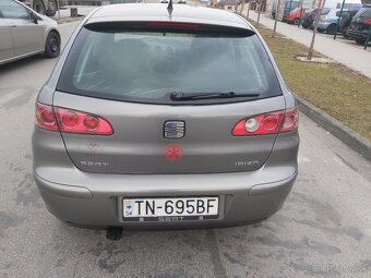 Seat Ibiza 1.4i 16V Signo - 5