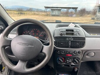 Fiat Punto 1.9 - 5