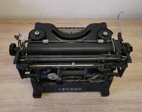 Militária písací stroj OLIVETTI M40 KRIEGSMASCHINE - 5