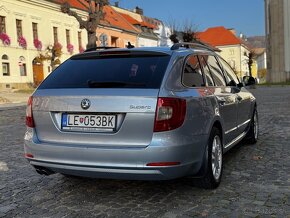 Škoda Superb 2.0 TDI CR 2010 PANO - 5