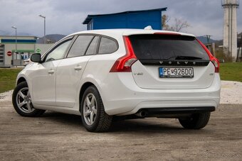 Volvo V60 D2 2.0L 120k Base Geartronic - 5