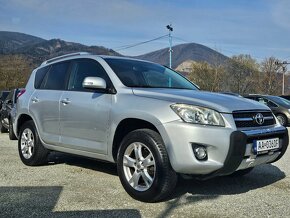 Toyota RAV4 2.2l D-4D 150 Lux Top stav Kúpené v SR - 5