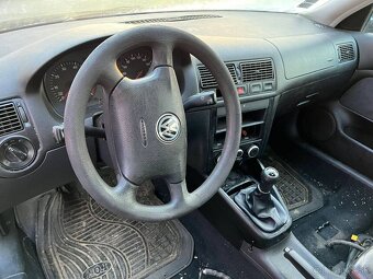 Rozpredám na diely Volkswagen Golf IV variant HB - 5