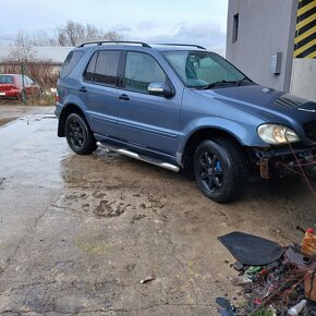 Mercedes ml - 5