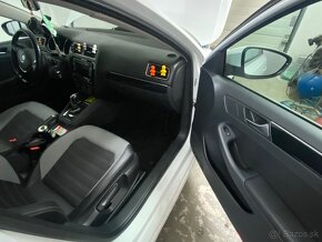 VW Jetta 2,0TDI DSG - 5