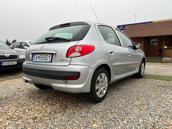 Peugeot 206+ 1,1 benzín, 44kW, MT/5, rok:05.2009. - 5