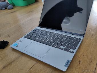 LENOVO IdeaPad Flex 3 CHROMEBOOK - 5