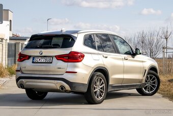 BMW X3 xDrive20i A/T - 5