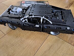 Lego technic fast furious dodge č.42111 - 5