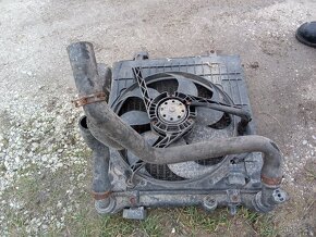 Predám vodný chladič s ventilátorom na škoda Fabia 1.4 55kw - 5