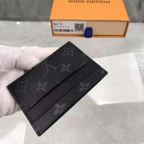 Čierne puzdro na karty s monogramom Louis Vuitton - 5