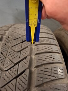 235/55 r18 zimné pneumatiky. - 5