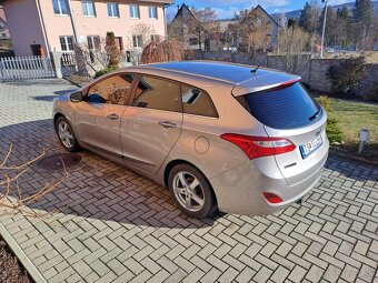 Hyundai i30 AC Kombi family, 52000km, 1.6 MPI 88KW - 5